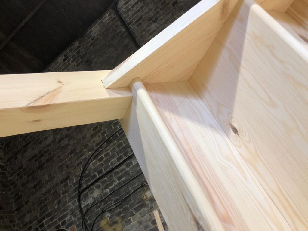 4 winder staircase - North London